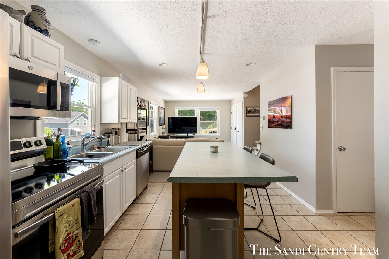 main property photo 62
