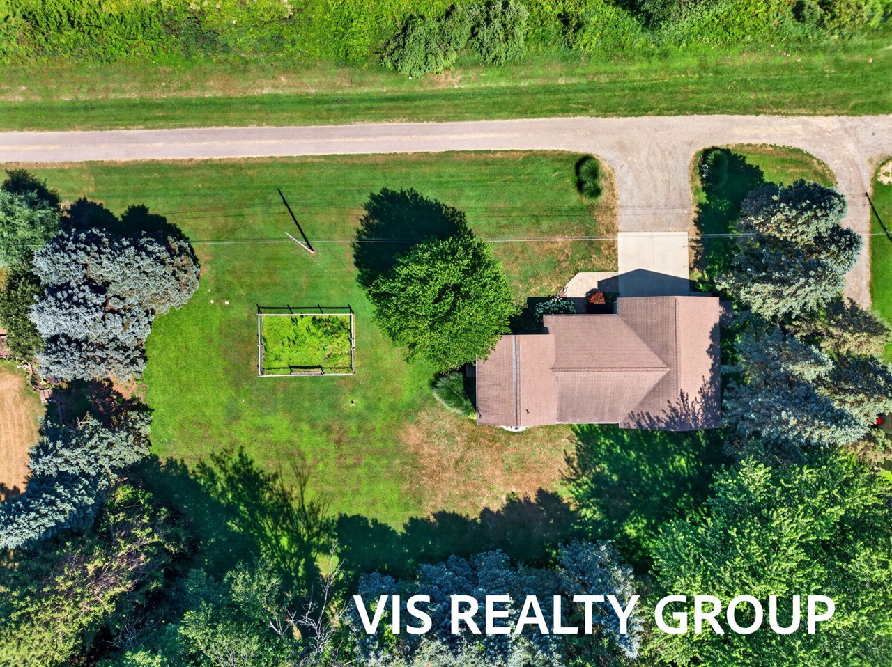 main property photo 60