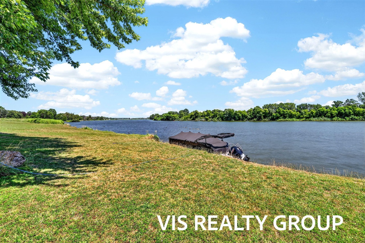 main property photo 75