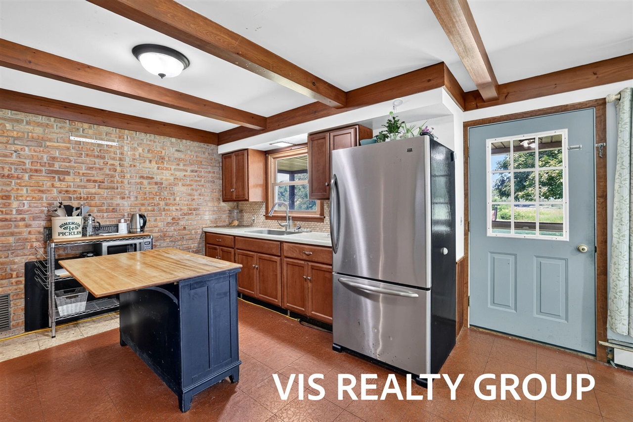 main property photo 93