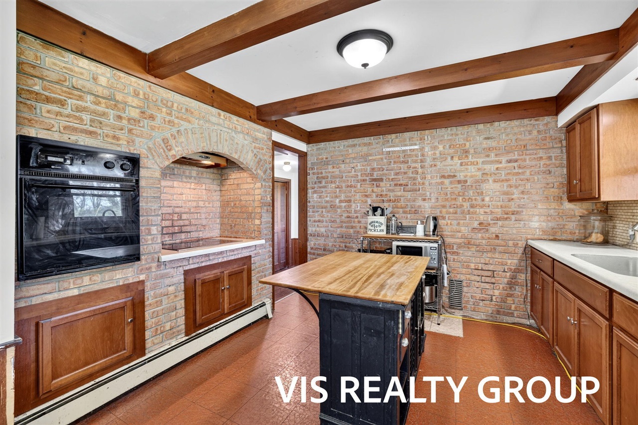 main property photo 94