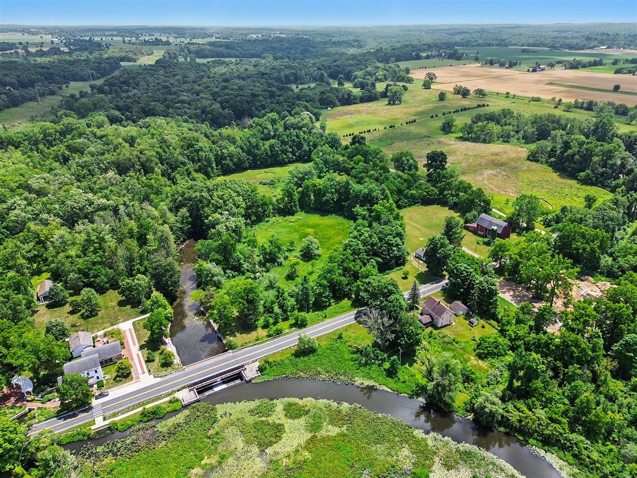 main property photo 14