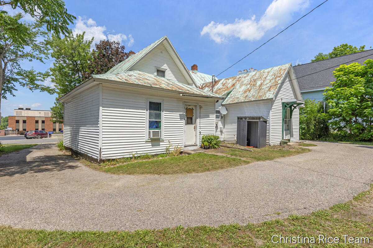 main property photo 38