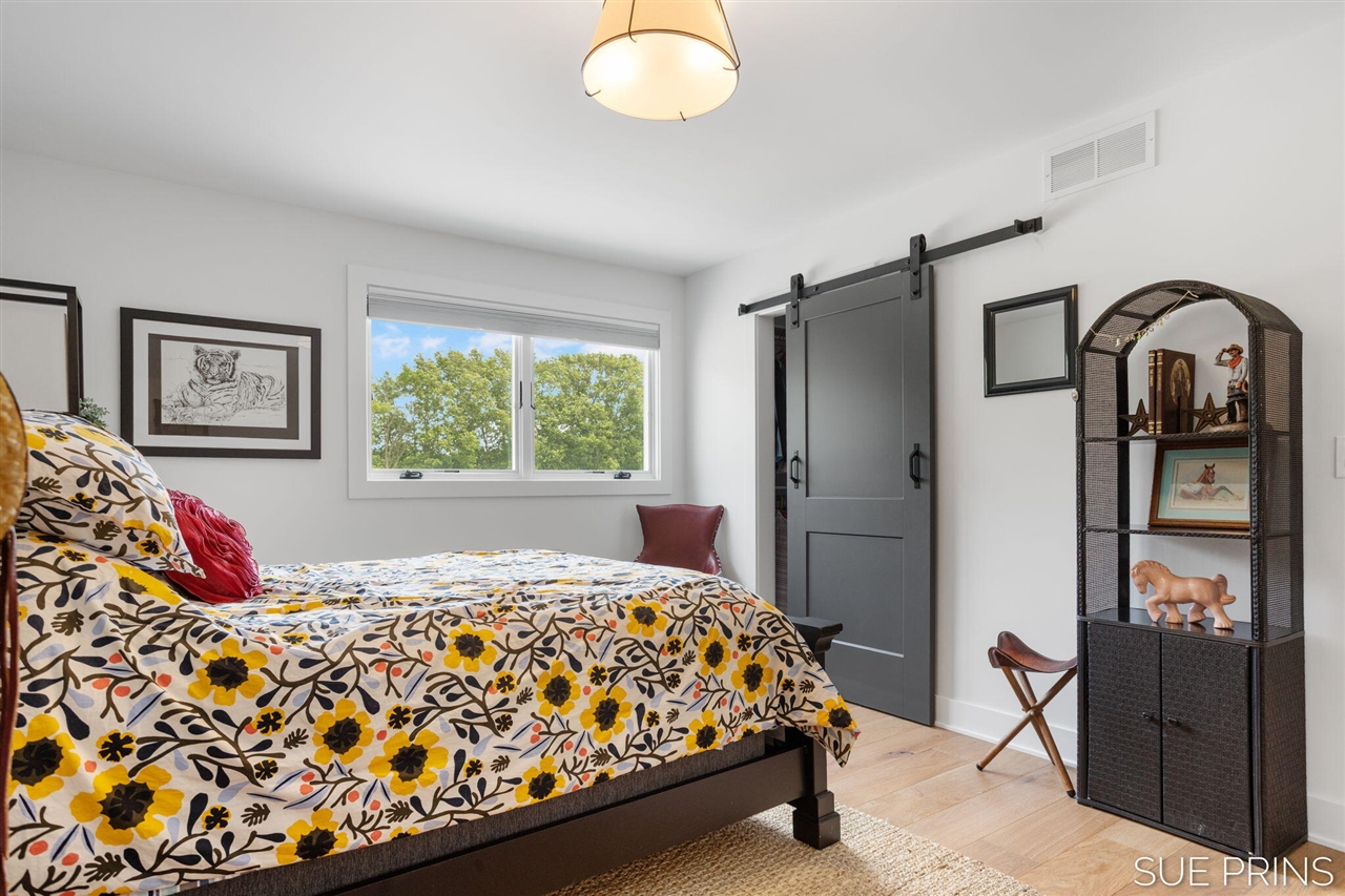 main property photo 87
