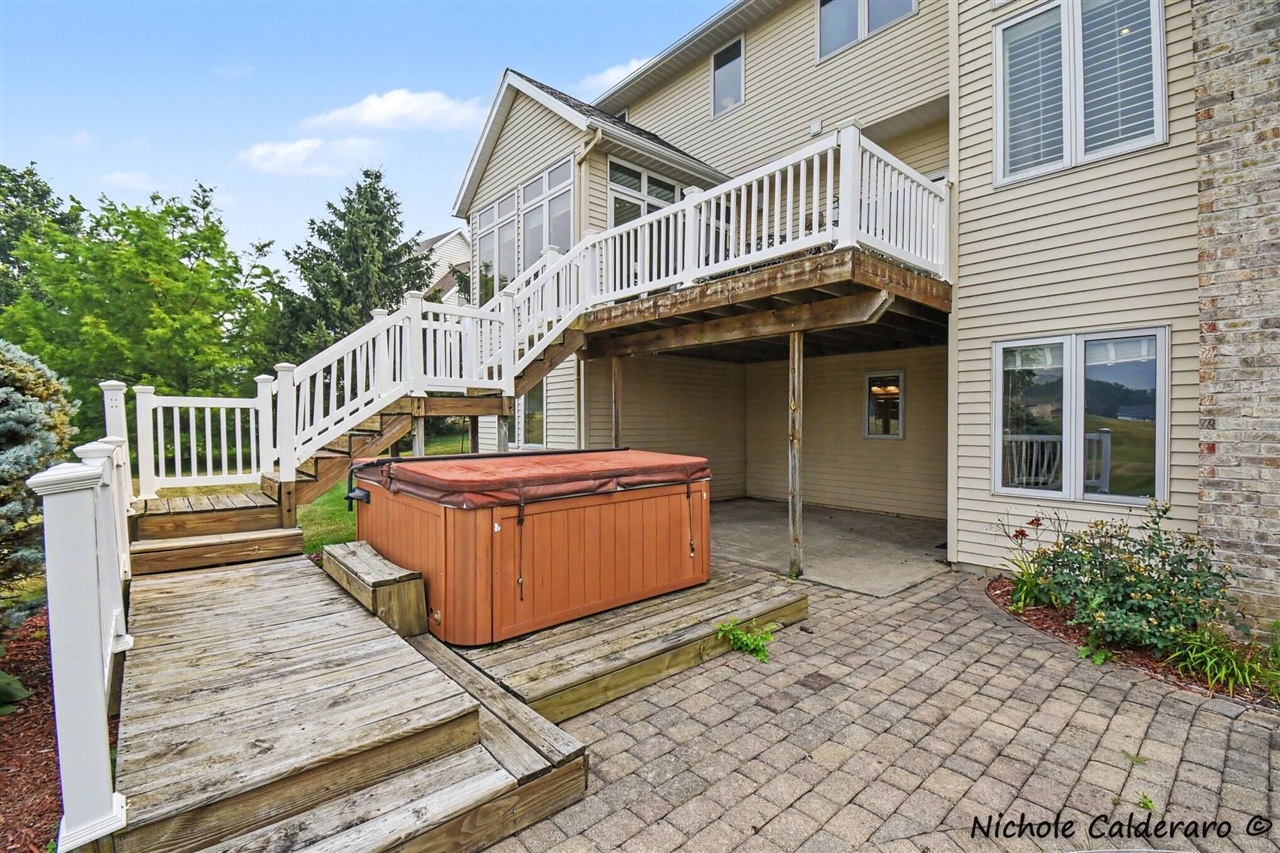 main property photo 33