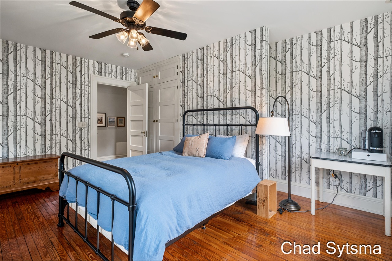 main property photo 51