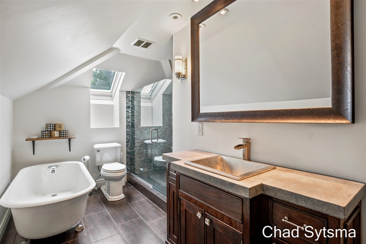 main property photo 63
