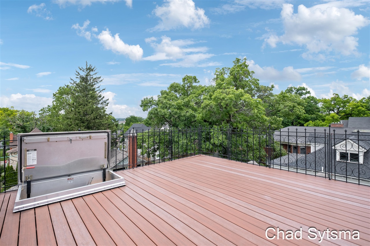 main property photo 64