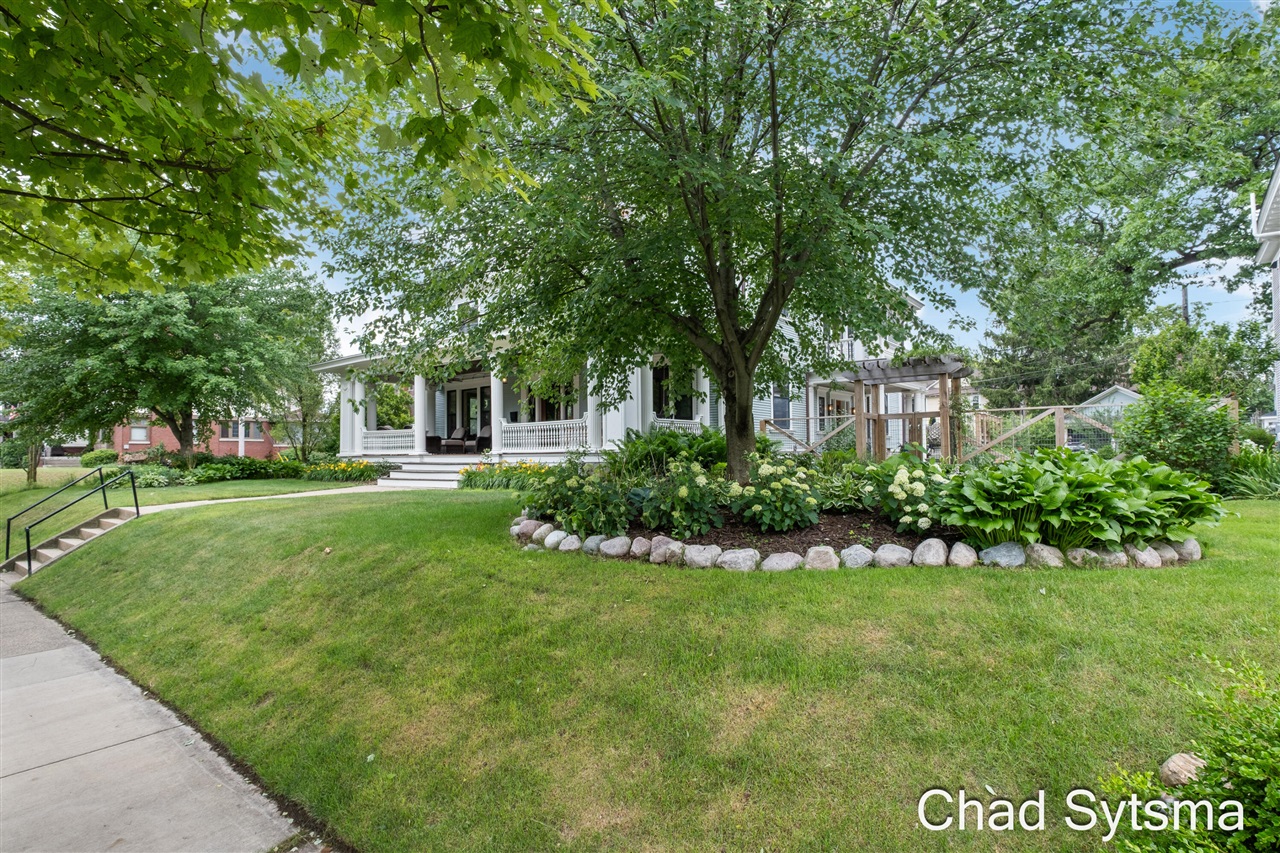main property photo 75