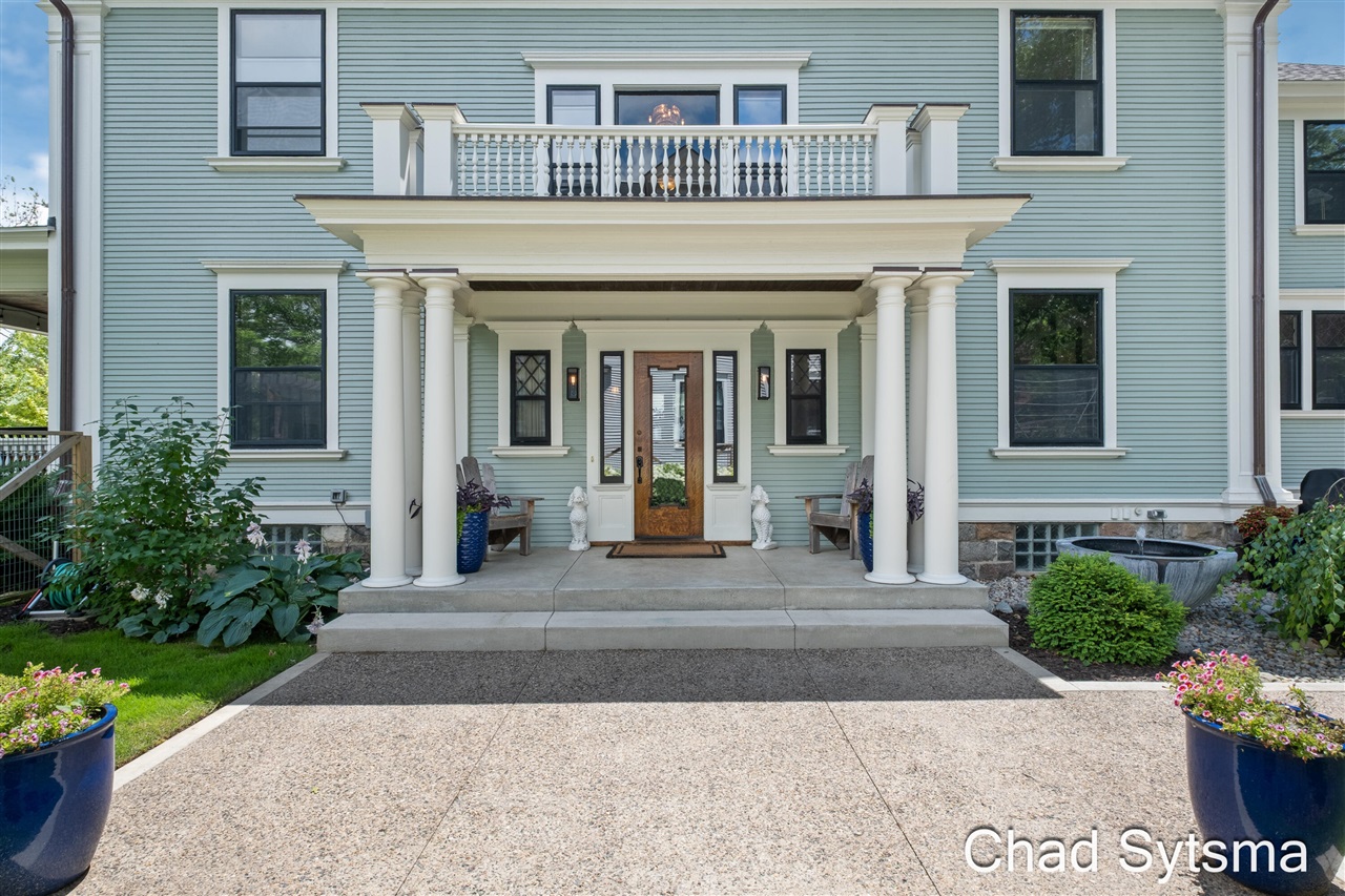 main property photo 77