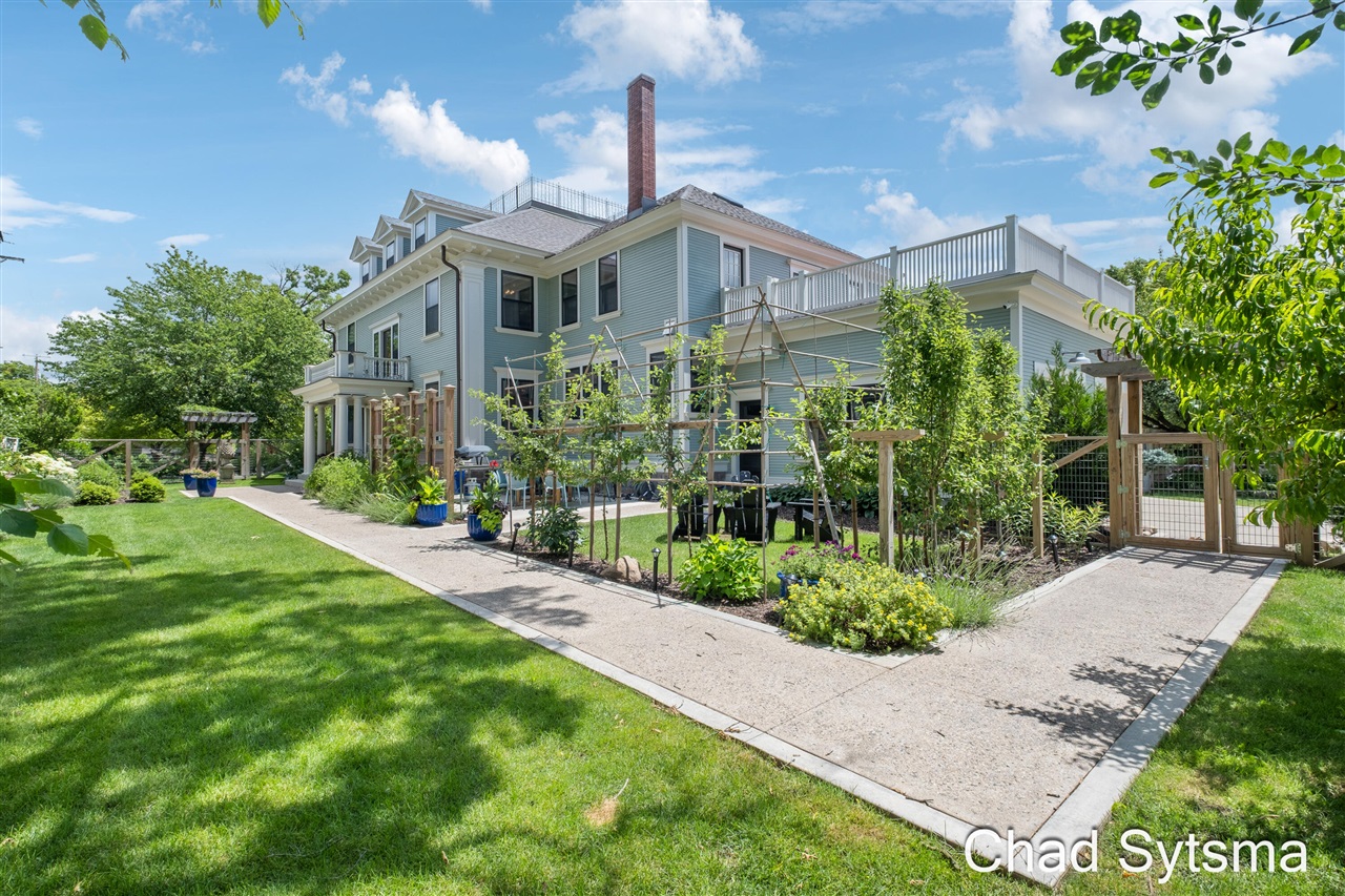main property photo 78