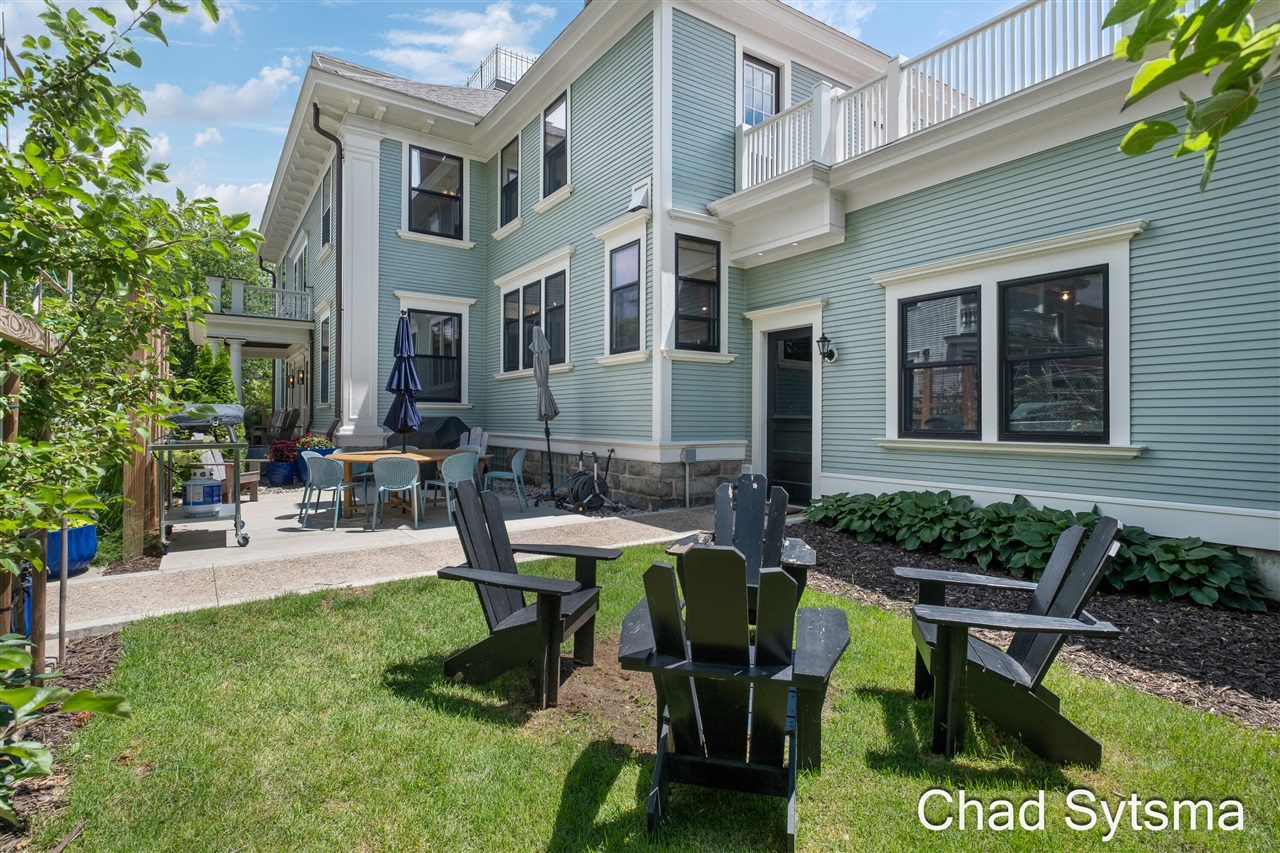 main property photo 79