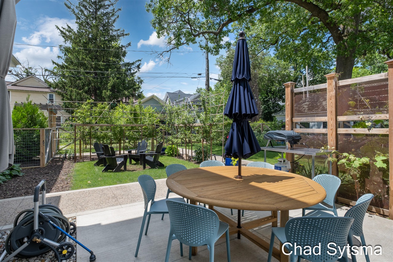 main property photo 80