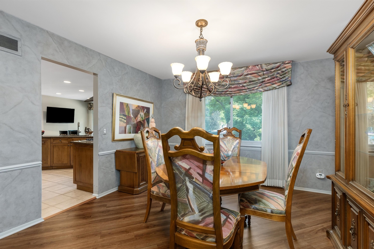 property viewer photo 10
