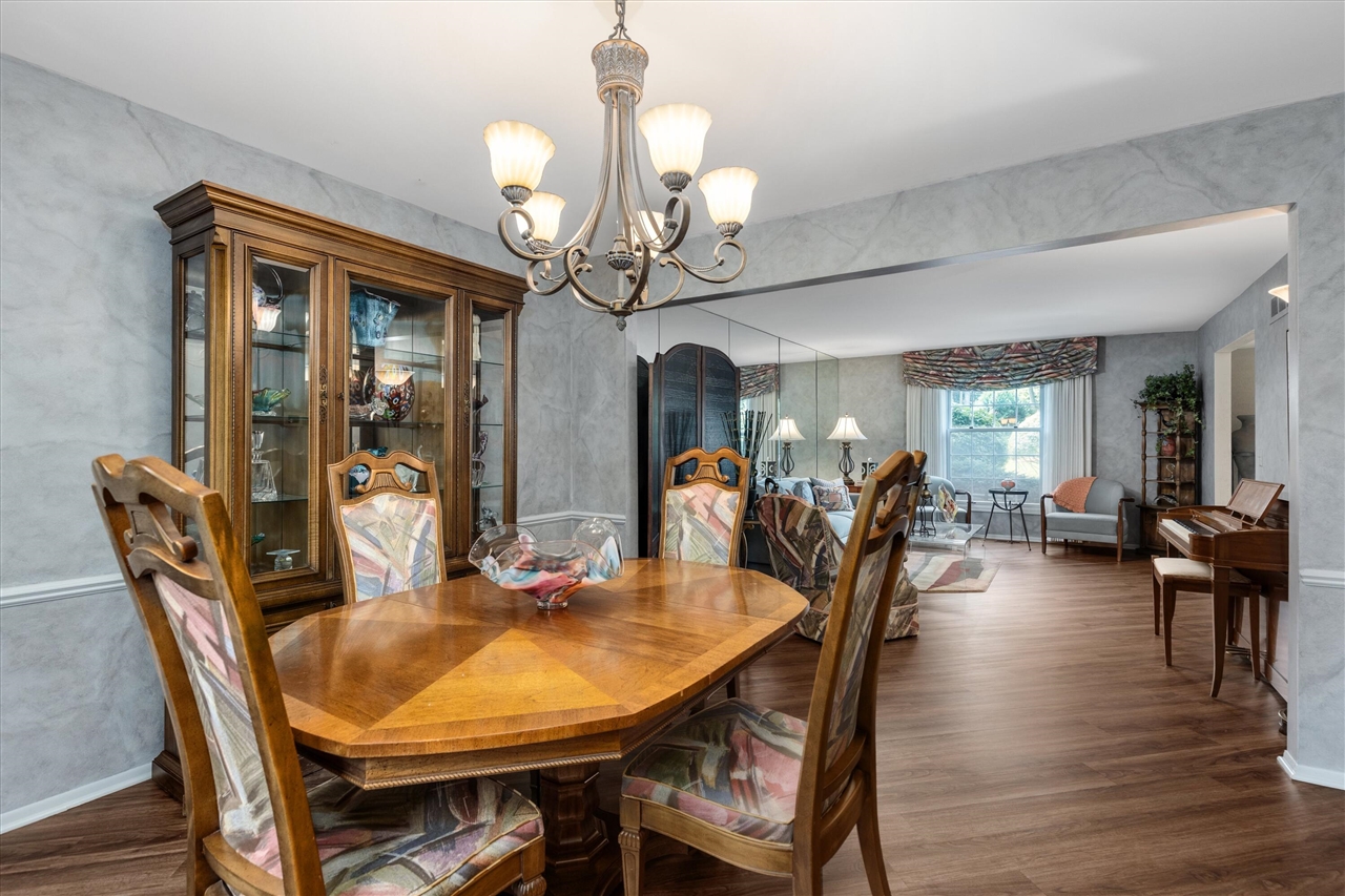 property viewer photo 11