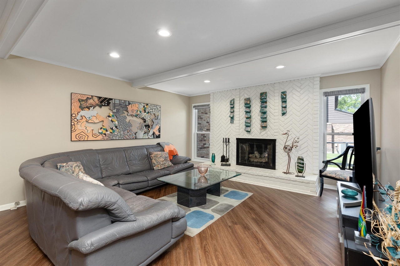 property viewer photo 17