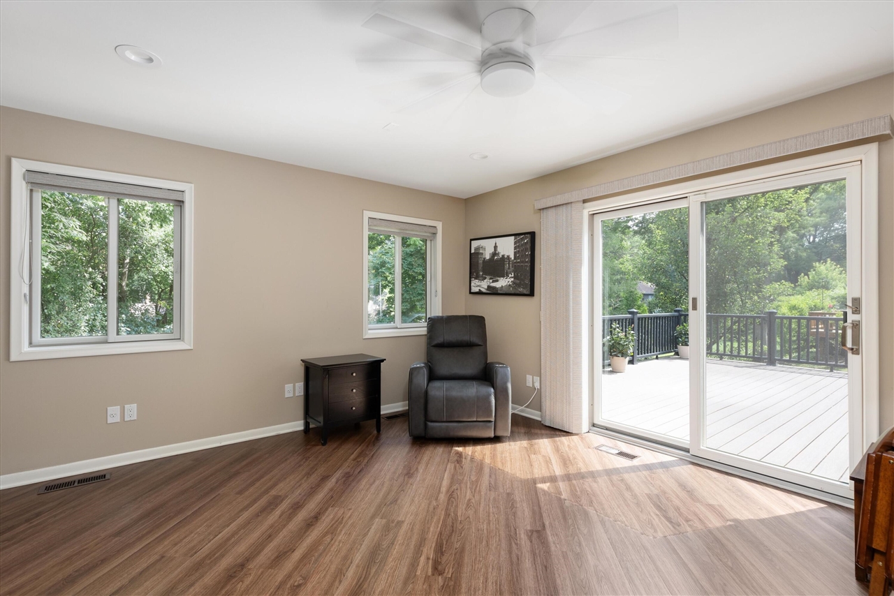 property viewer photo 20