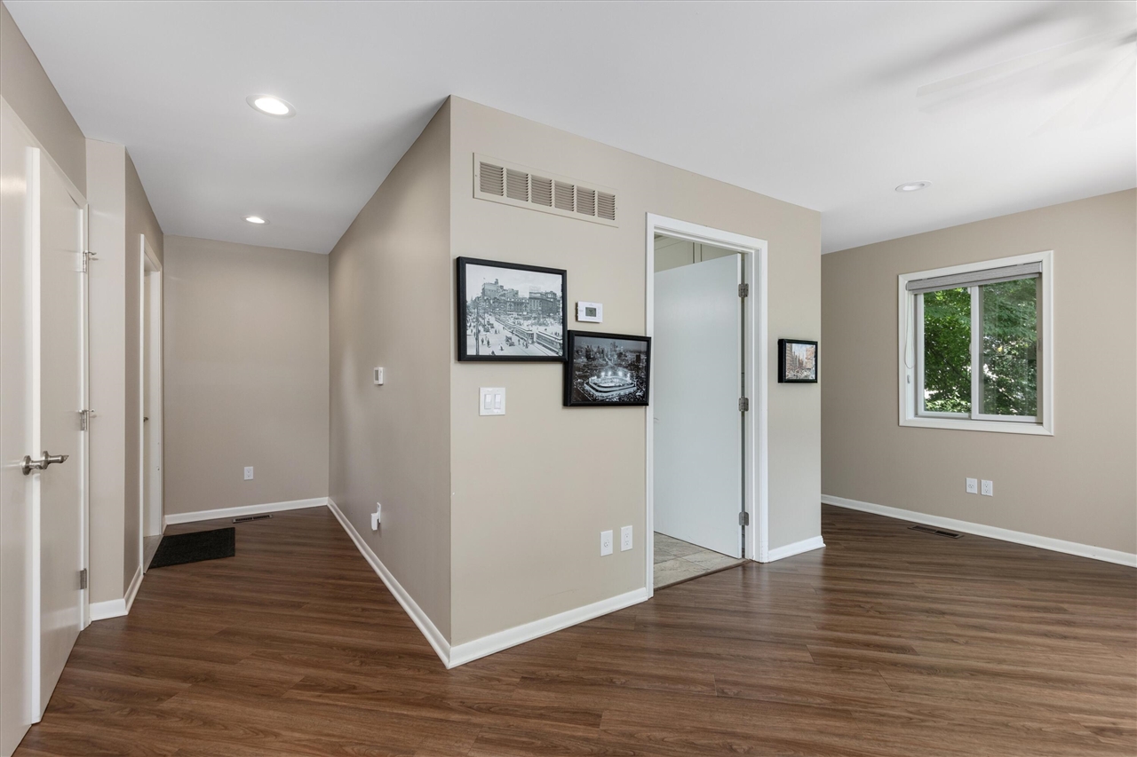 property viewer photo 21