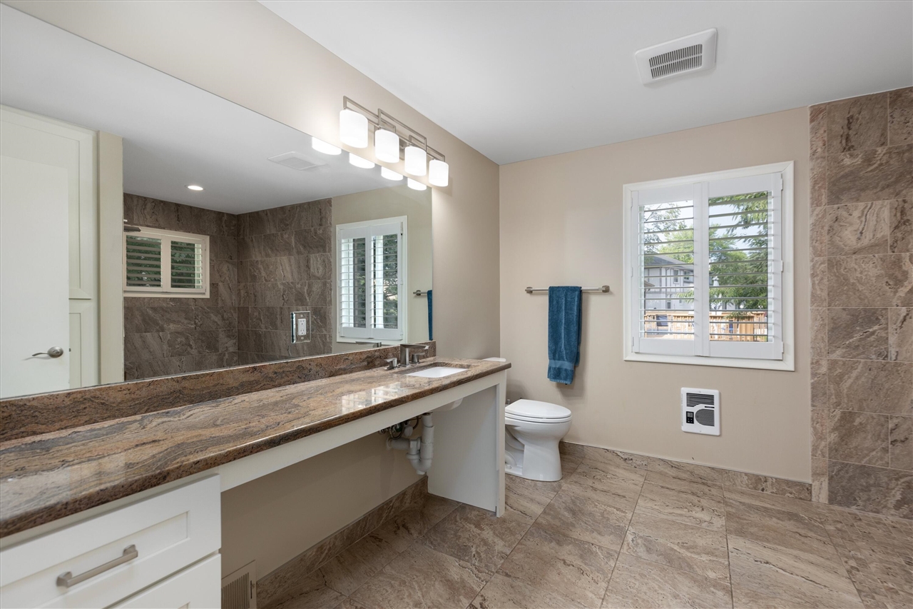 property viewer photo 22