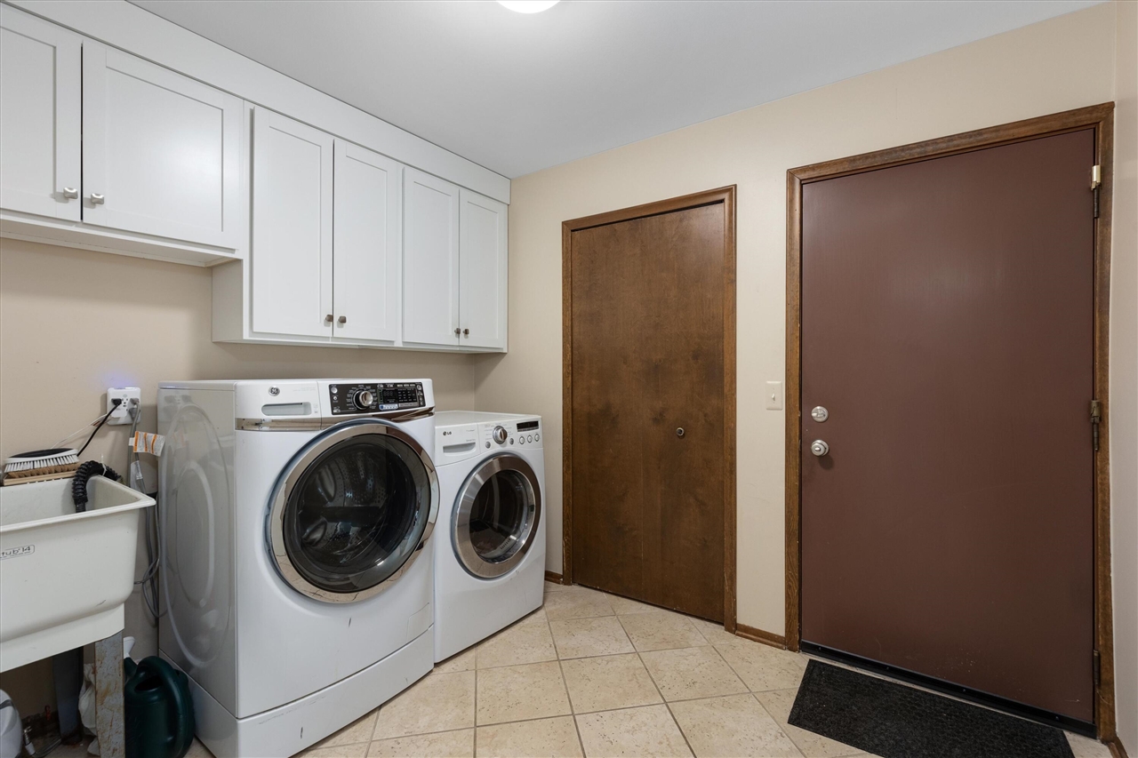 property viewer photo 24