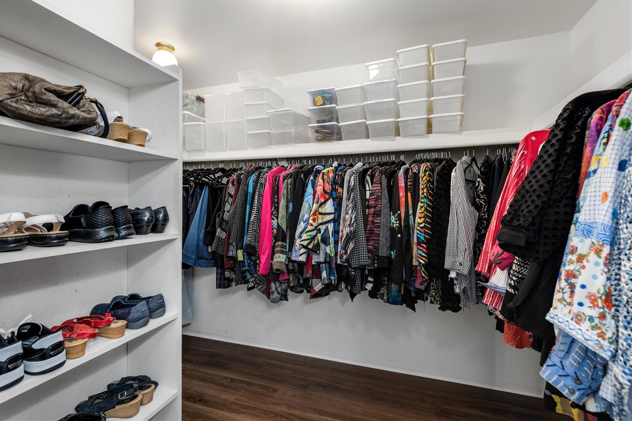 property viewer photo 31