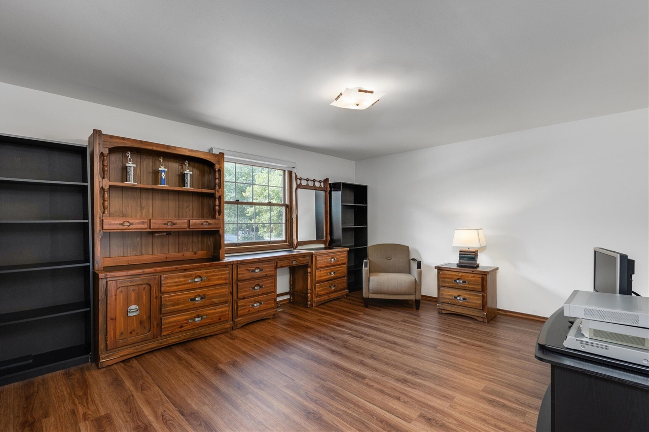 property viewer photo 32