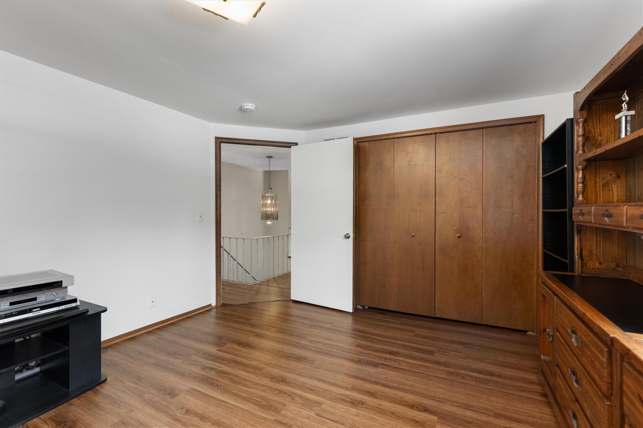 property viewer photo 33