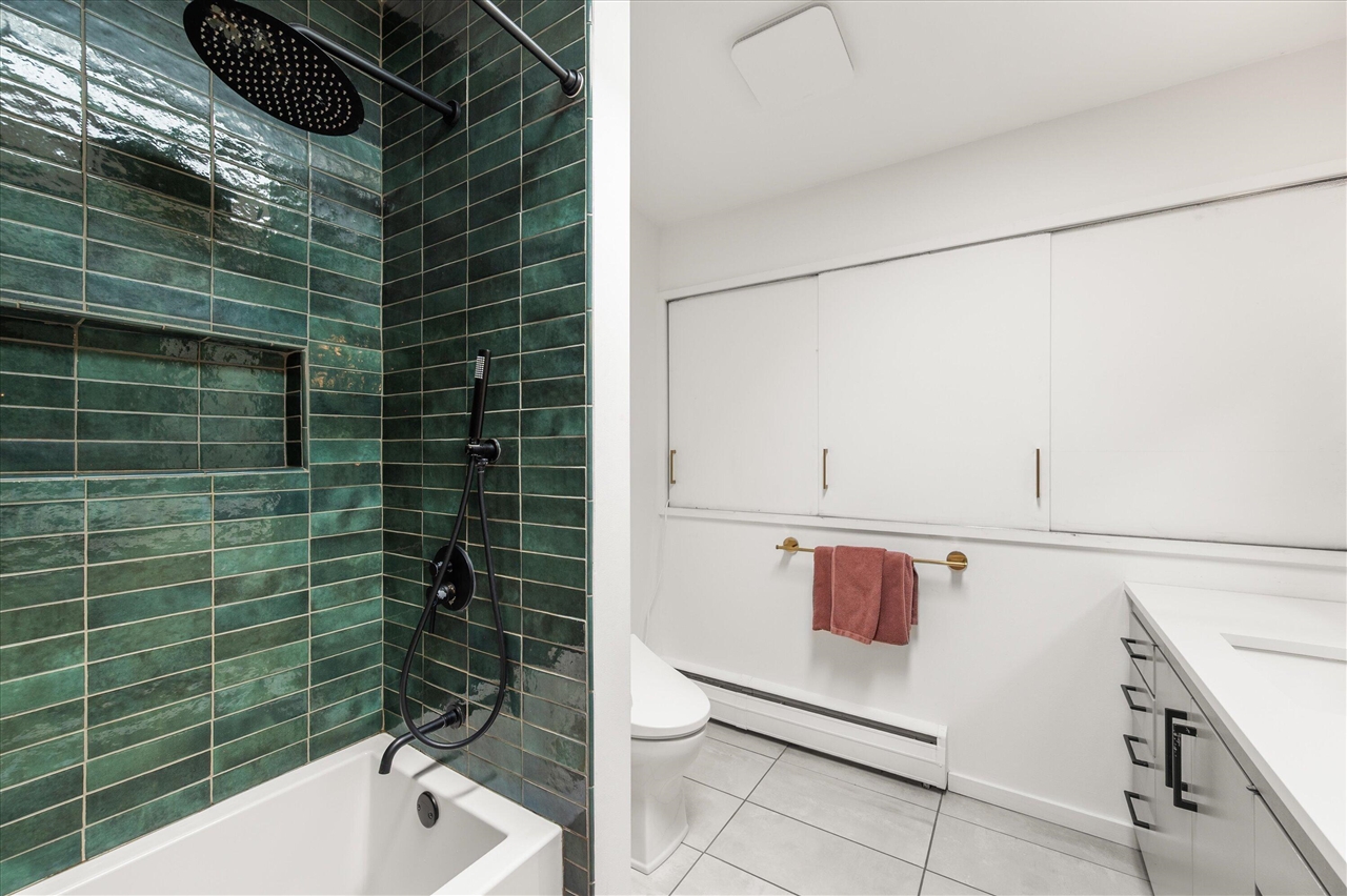 property viewer photo 20