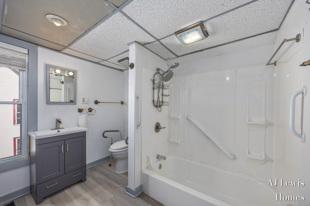 property viewer photo 23