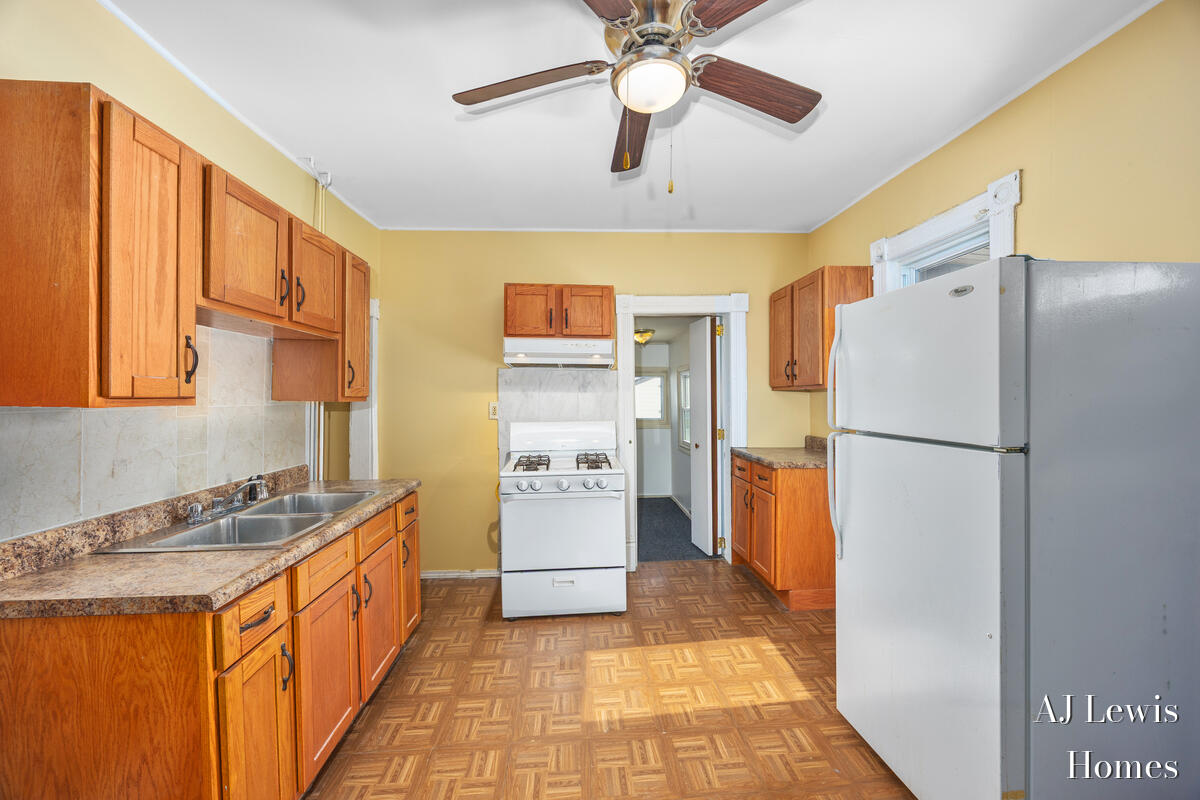 property viewer photo 6