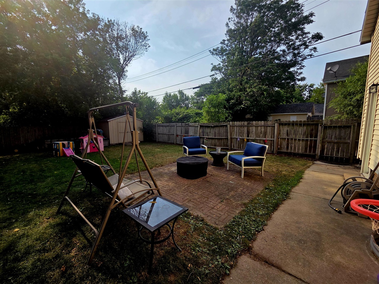 main property photo 32