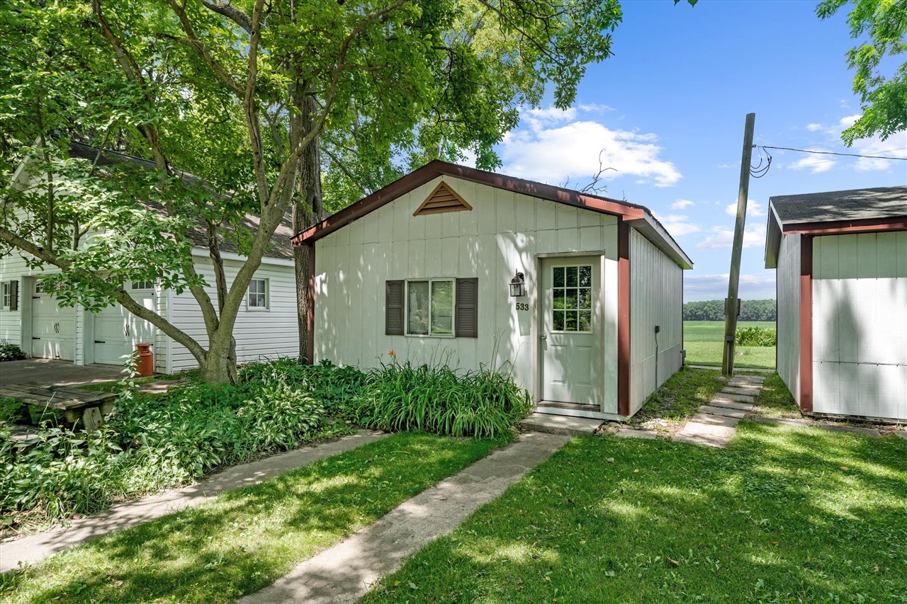 main property photo 77