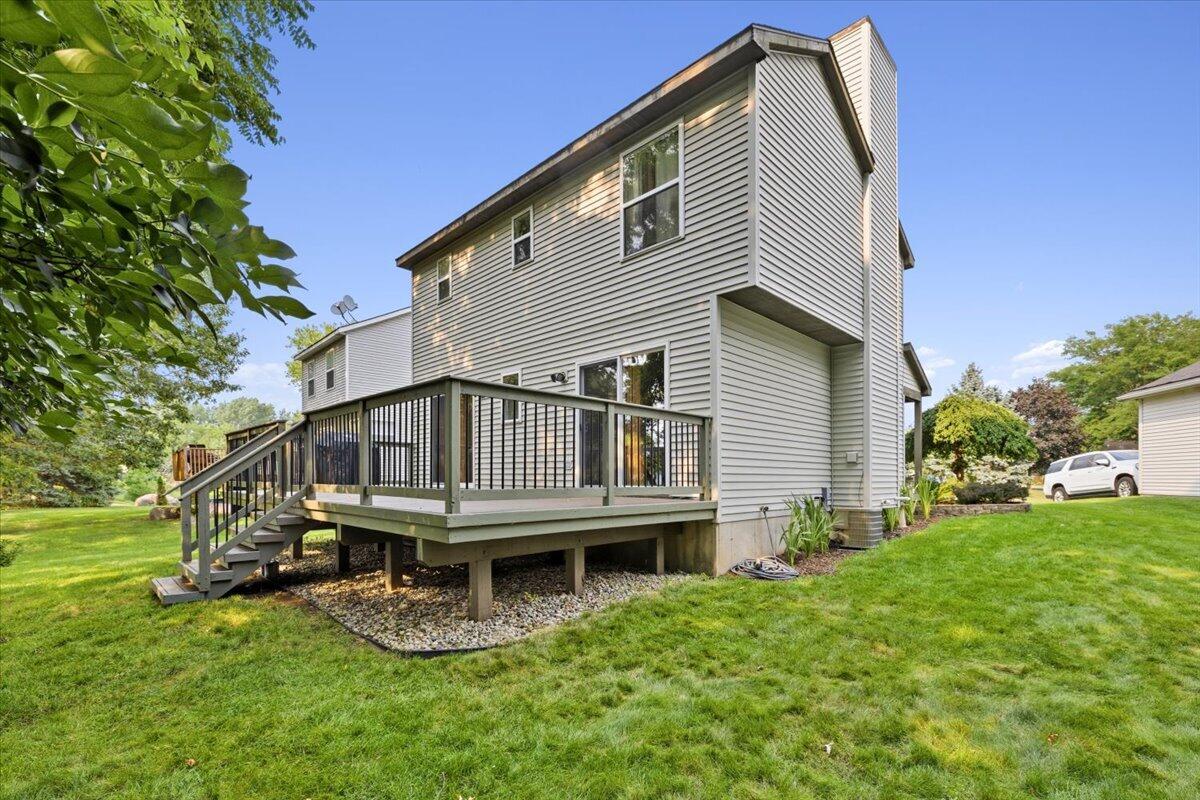main property photo 28