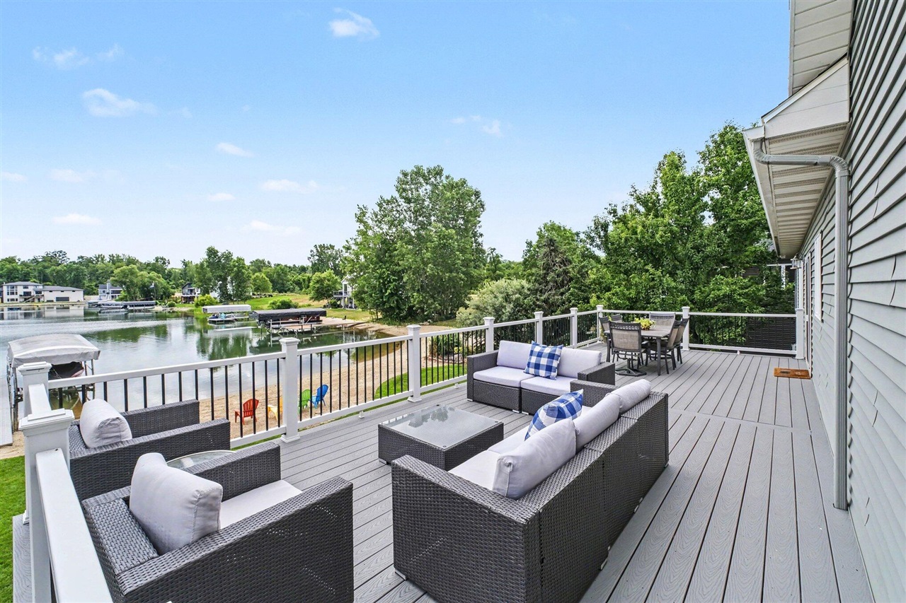 property viewer photo 3