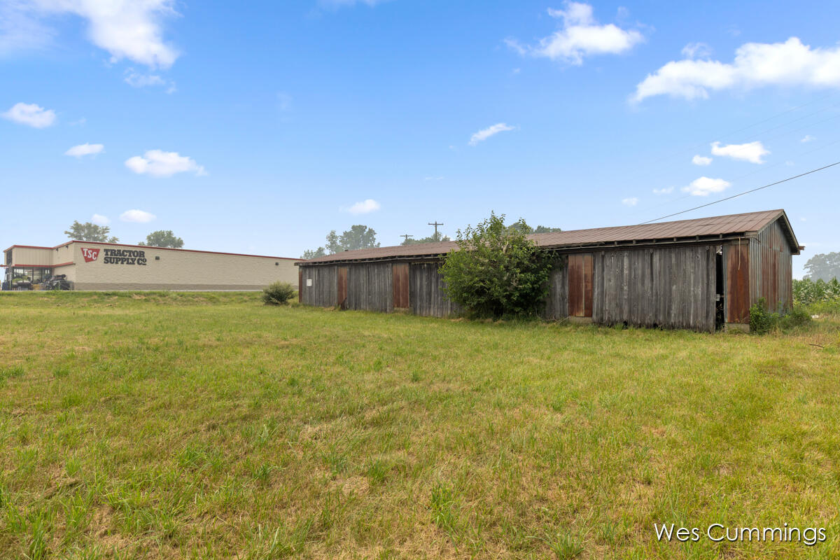main property photo 7