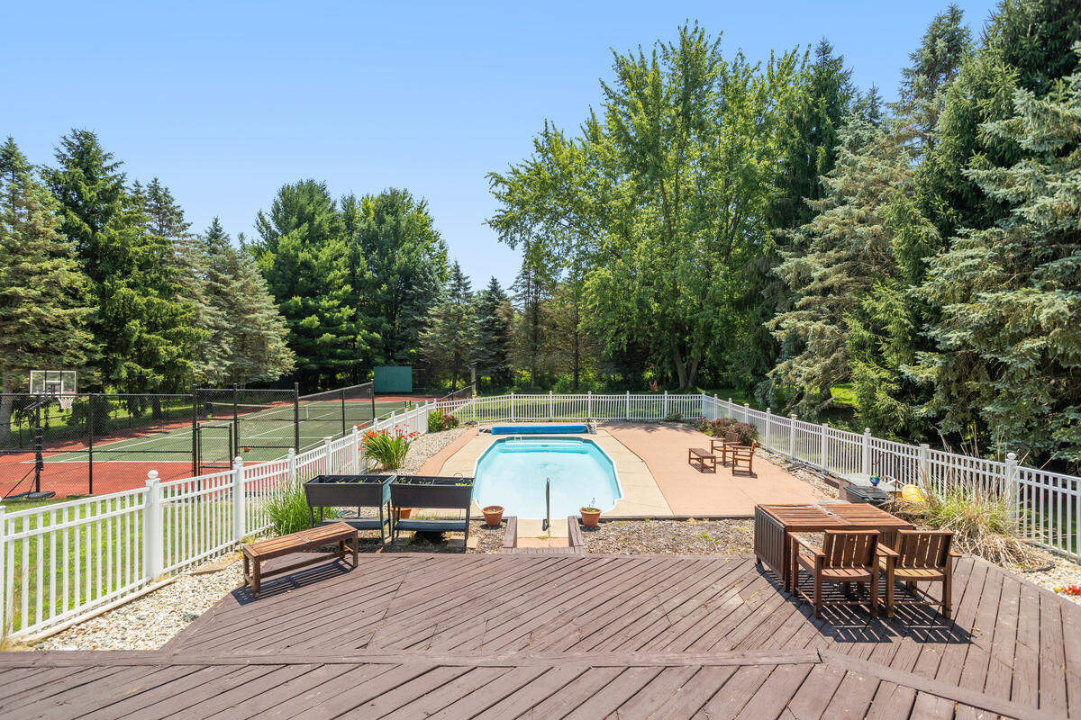main property photo 35