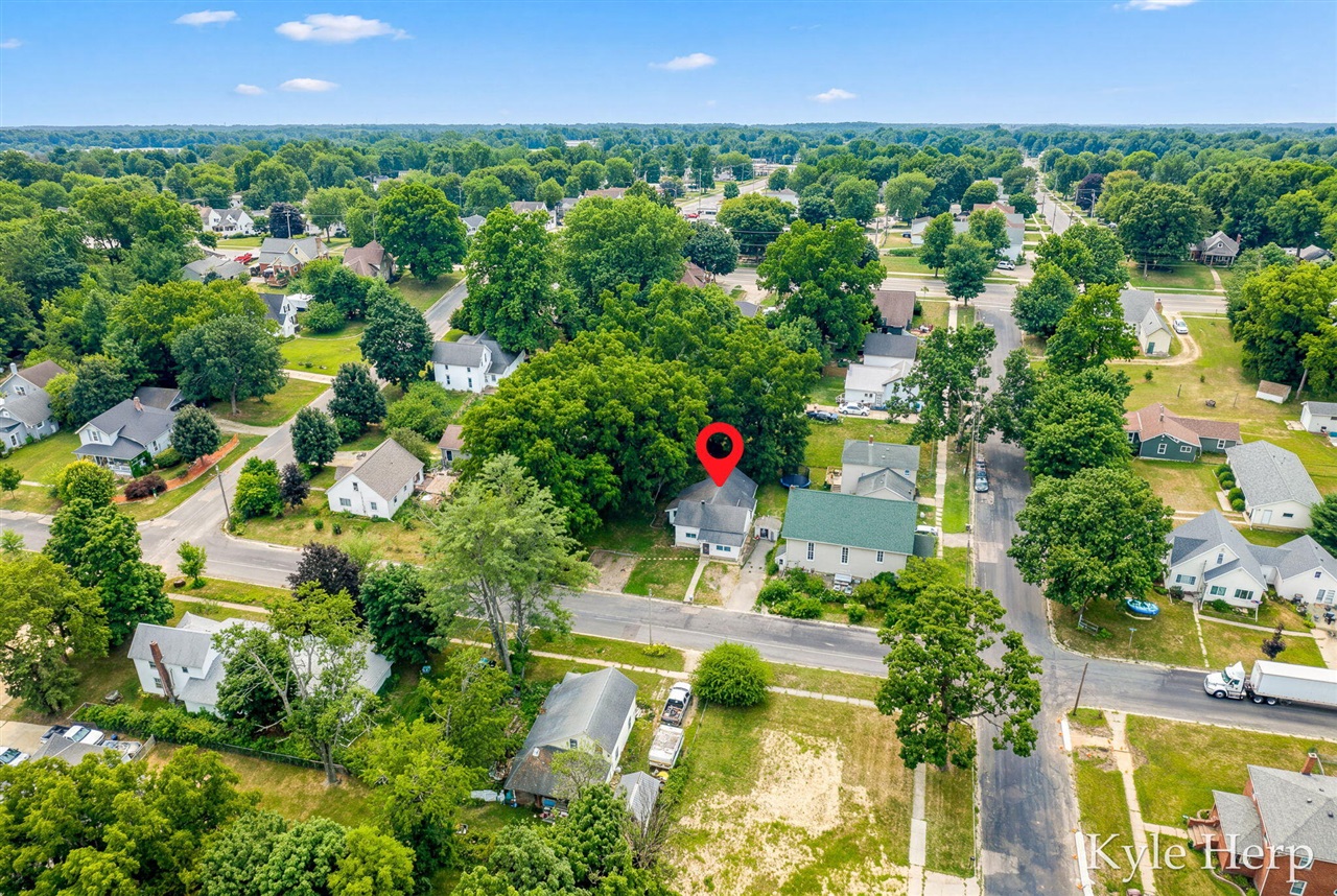 main property photo 42