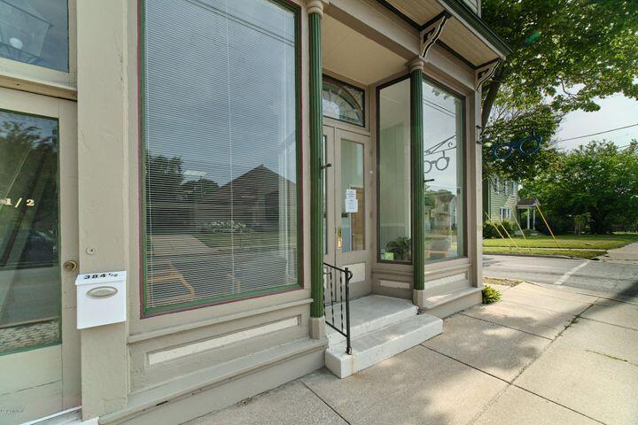 main property photo 18