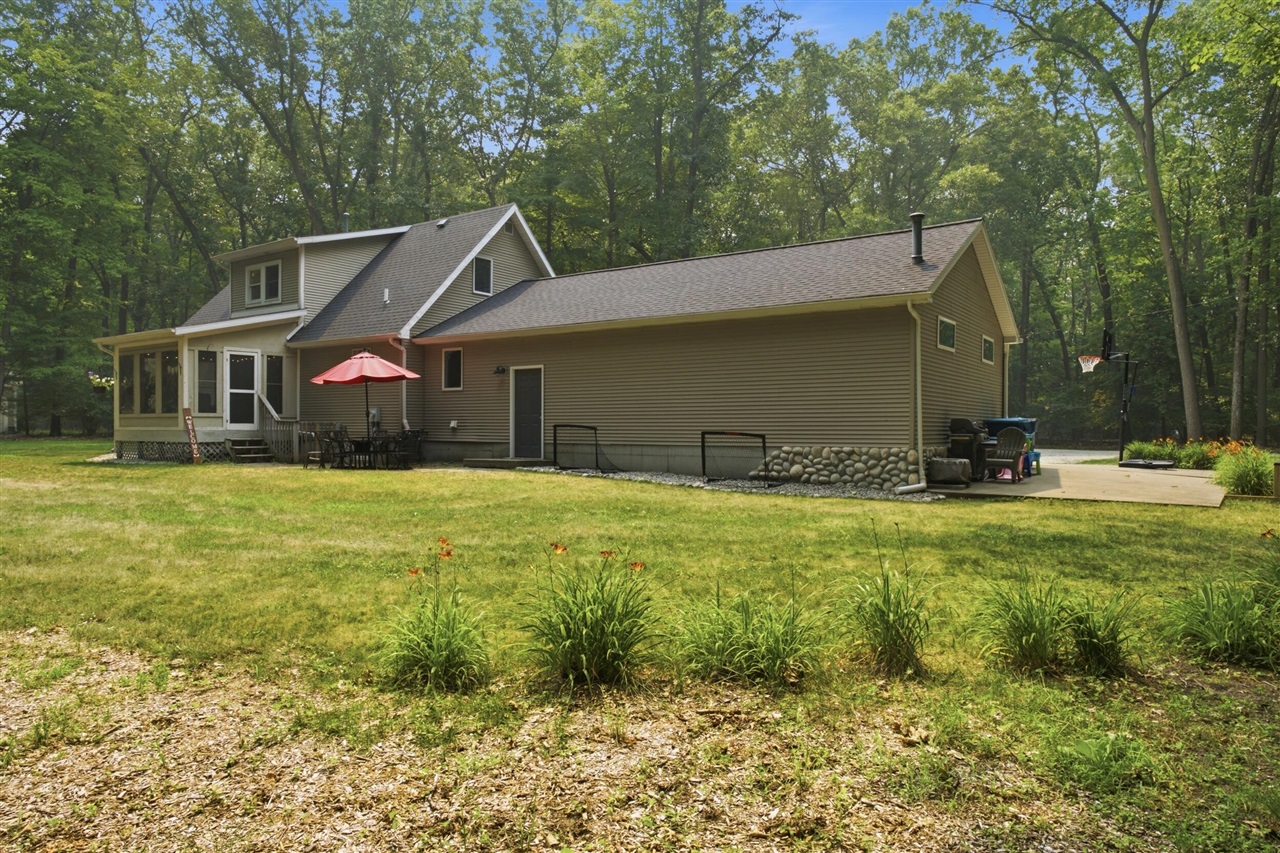 main property photo 58