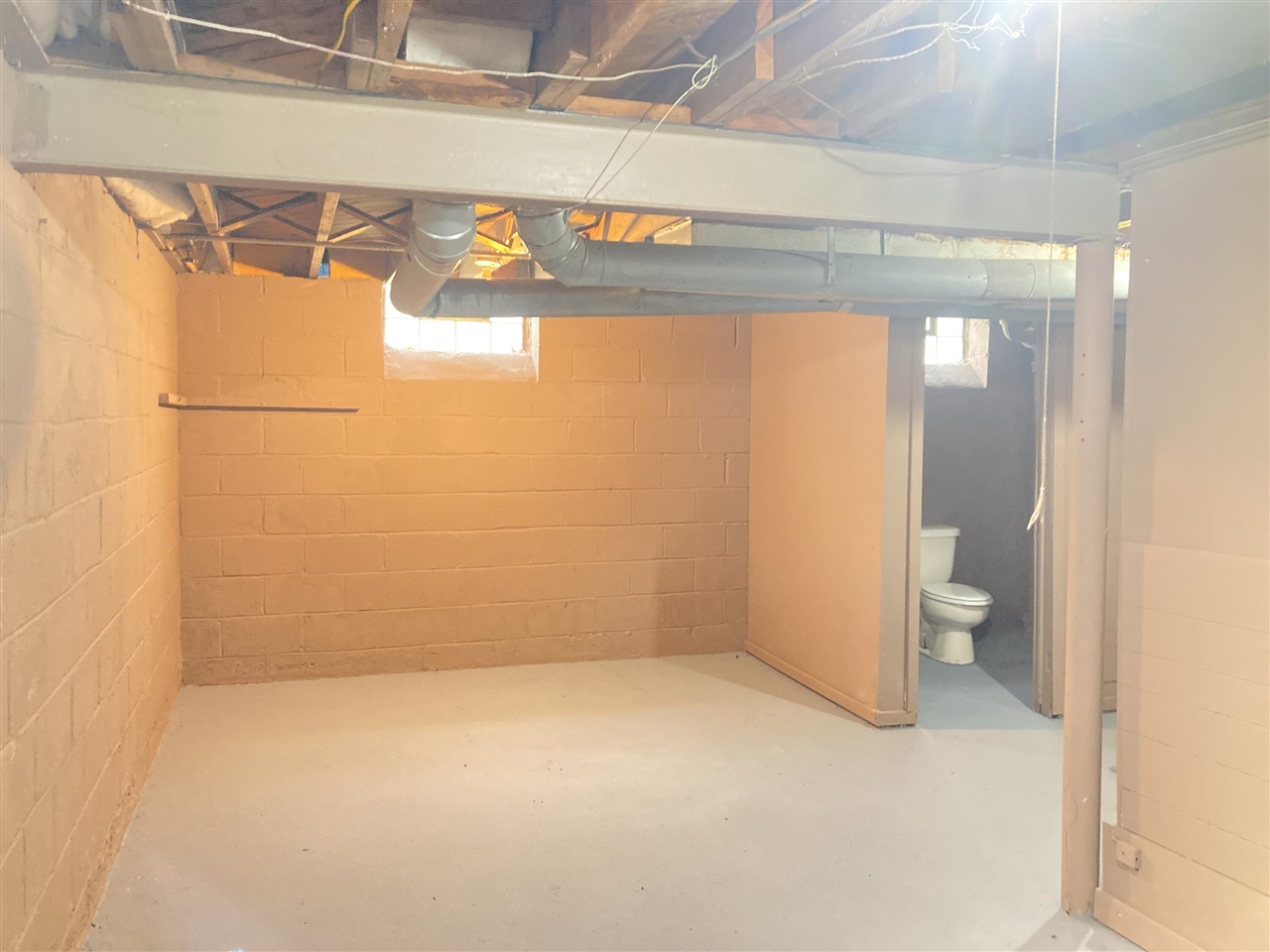 main property photo 9