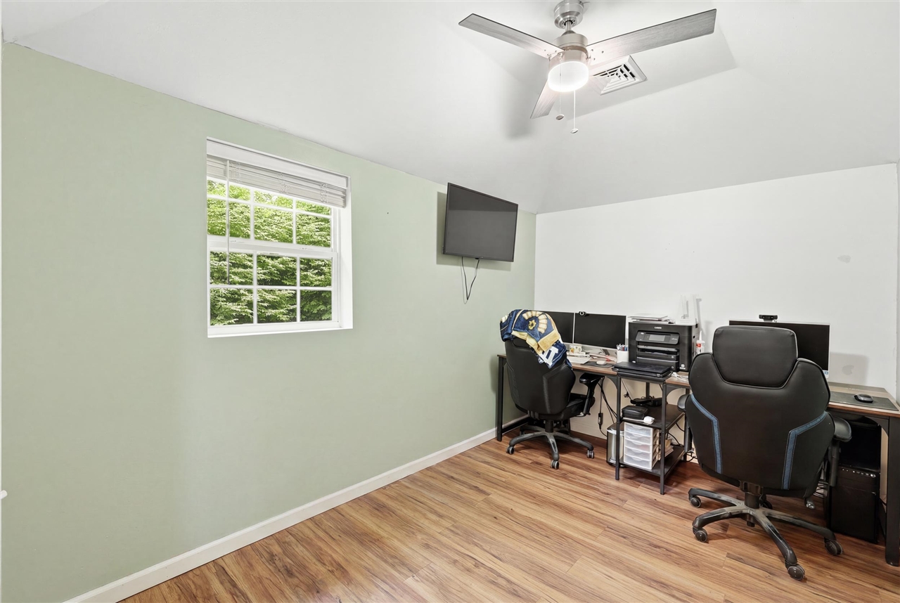 property viewer photo 17