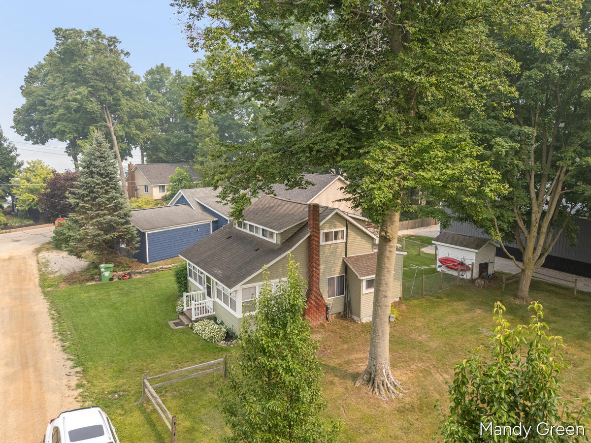main property photo 32