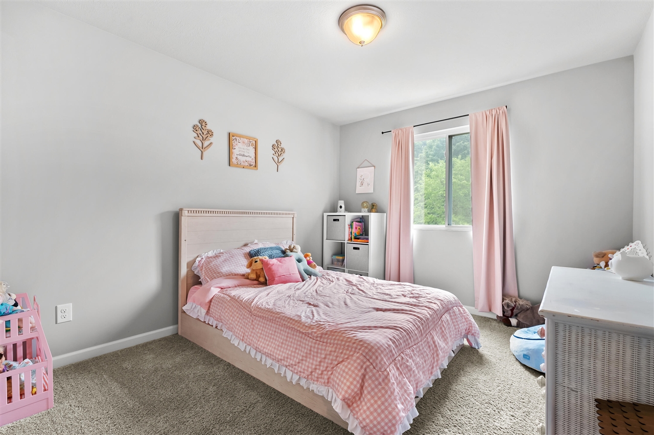 property viewer photo 24