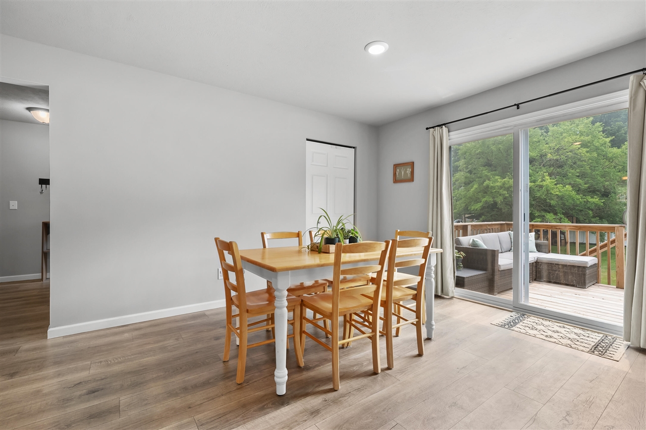 property viewer photo 9