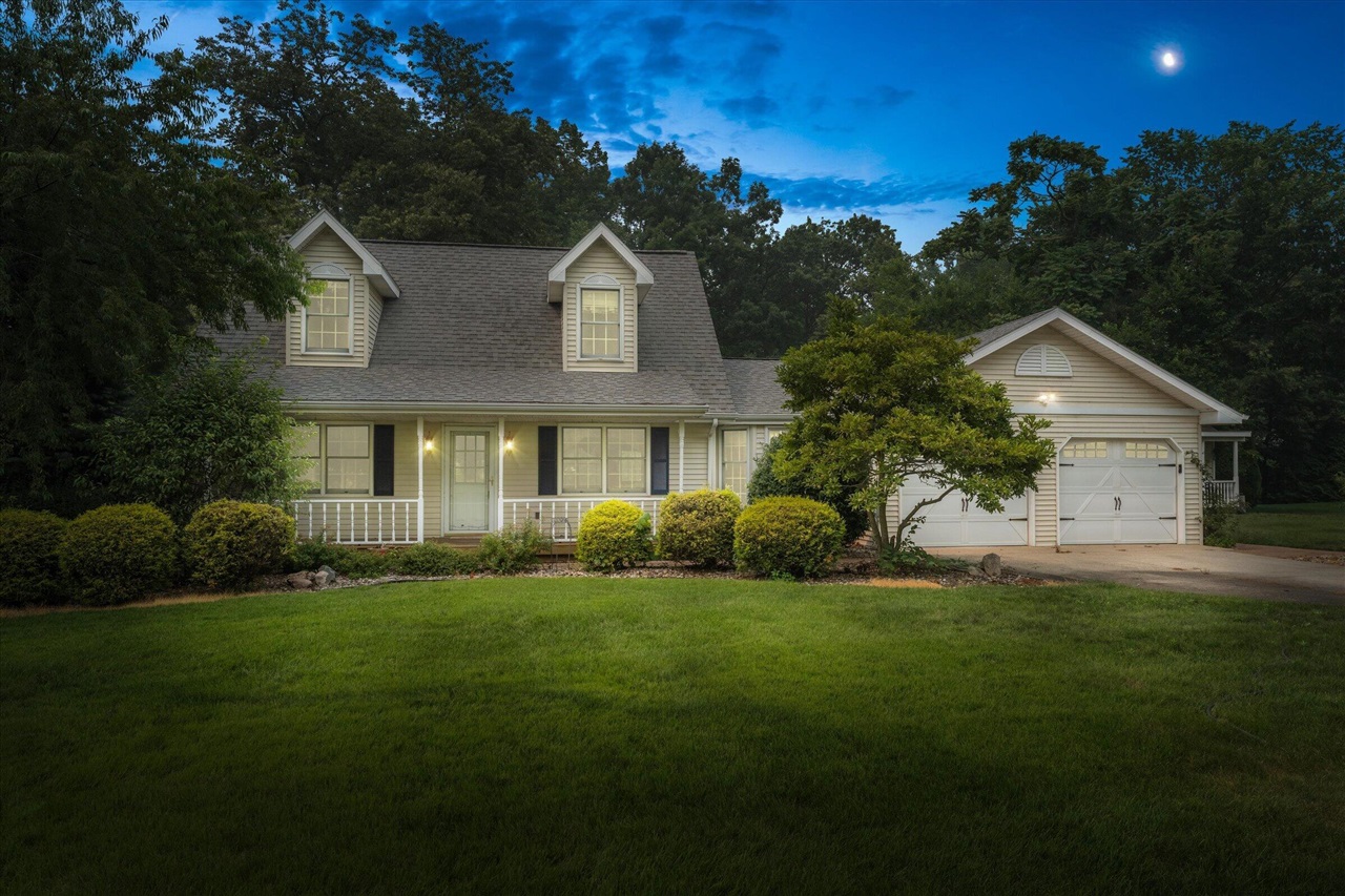 main property photo 41