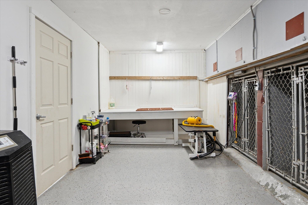 main property photo 70