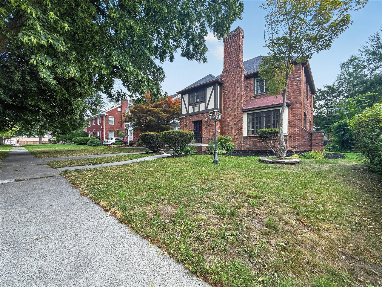 main property photo 4