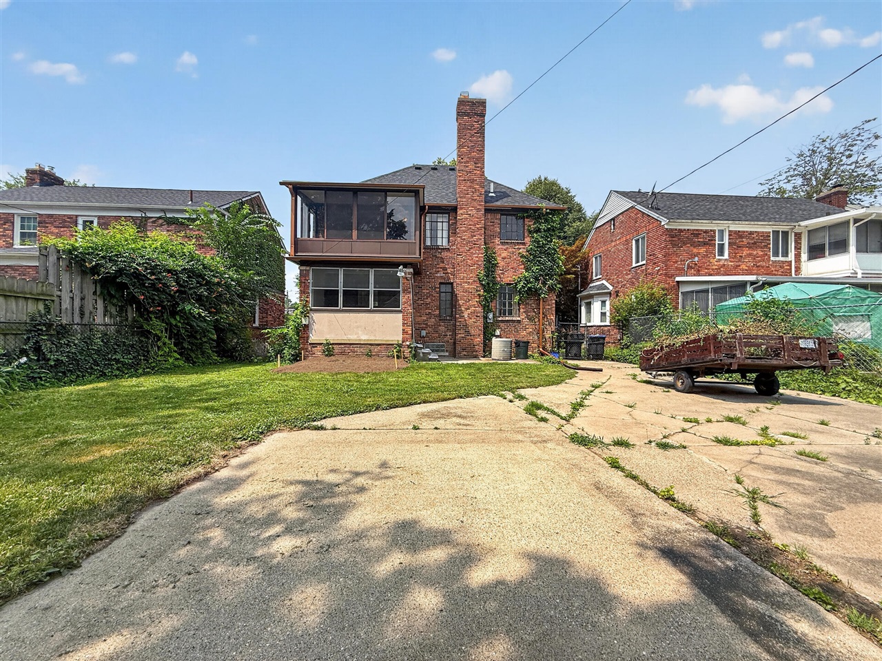 main property photo 40