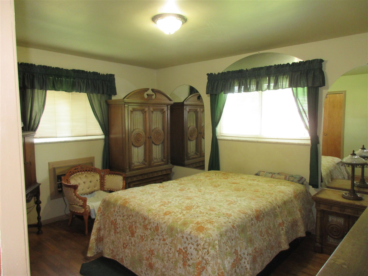 main property photo 9