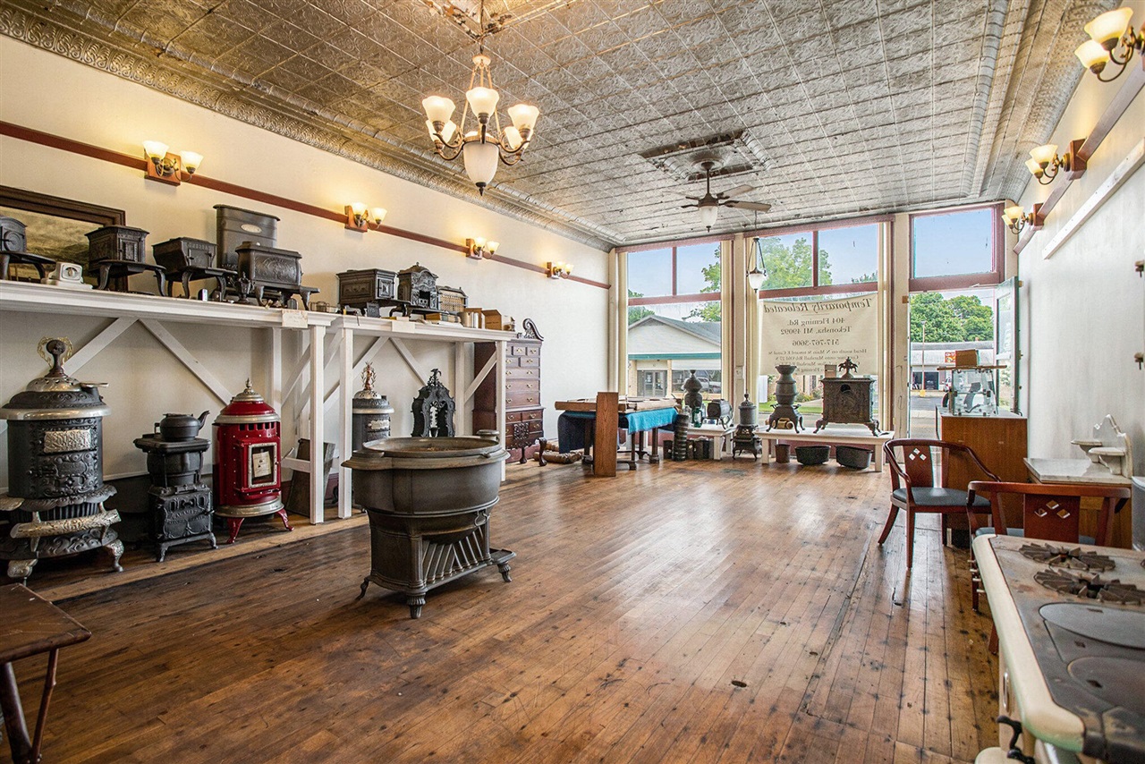 main property photo 20
